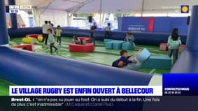 Le village rugby est enfin ouvert à Bellecour 