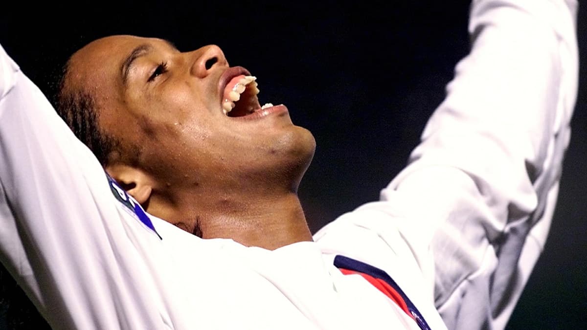 Ronaldinho avec le PSG en octobre 2002 Ronaldinho avec le PSG en octobre 2002