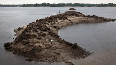 Le barrage de Kakhovka, situé en aval de la centrale de Zaporizhzhya, avait été endommagé l'été dernier.