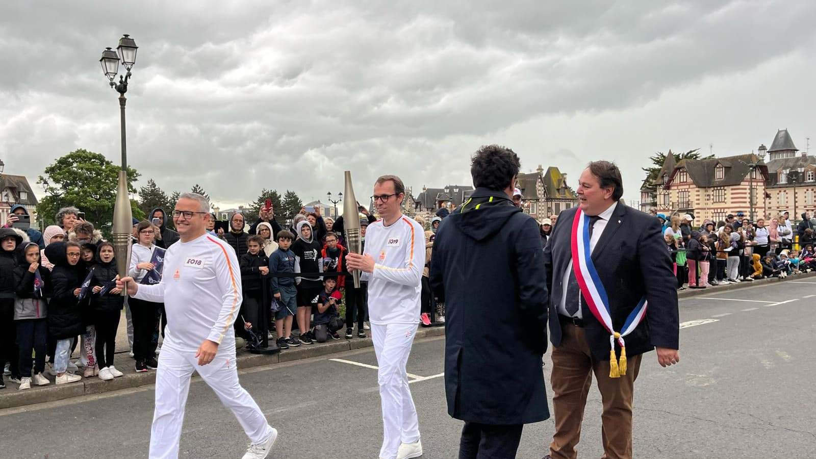 Les relayeurs sont prêts à recevoir la flamme olympique à Cabourg ce jeudi 30 mai. 