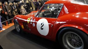 Une Ferrari 330 GTO, exposée au salon Rétromobile à Paris (France) en 2012.