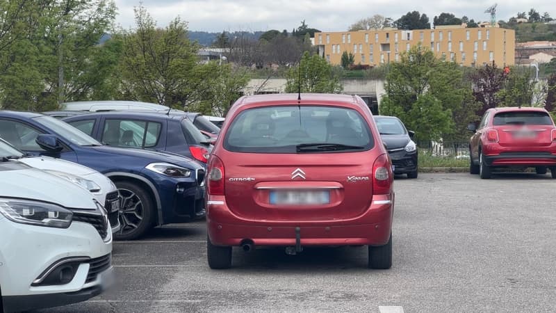 La CGT alerte sur les grandes difficultés que rencontres les soignants pour se garer à l'hôpital de Manosque.