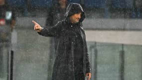 Franck Haise sous la pluie lors du match de Ligue Europa entre la Lazio Rome et le Nice, le 03/10/2024