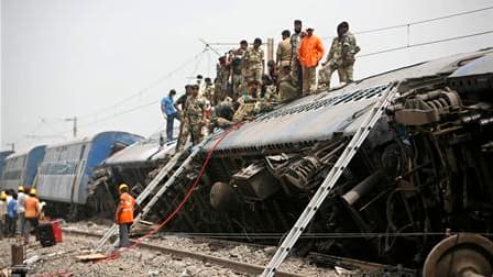 Des rebelles maoïstes, selon un responsable de la police, ont provoqué la mort d'au moins 65 personnes dans l'est de l'Inde en faisant dérailler un train à grande vitesse, qui a été percuté par un train de marchandises venant en sens inverse. /Photo prise