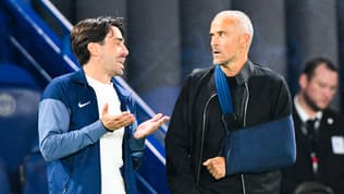 Rafael Pol et Luis Enrique pendant un match du PSG en Ligue des champions, le 17 septembre 2025