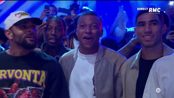 La réaction hallucinatoire de Kylian Mbappé après le combat de Cédric Doumbé au PFL Paris, le 30 septembre 2023 La réaction hallucinatoire de Kylian Mbappé après le combat de Cédric Doumbé au PFL Paris, le 30 septembre 2023