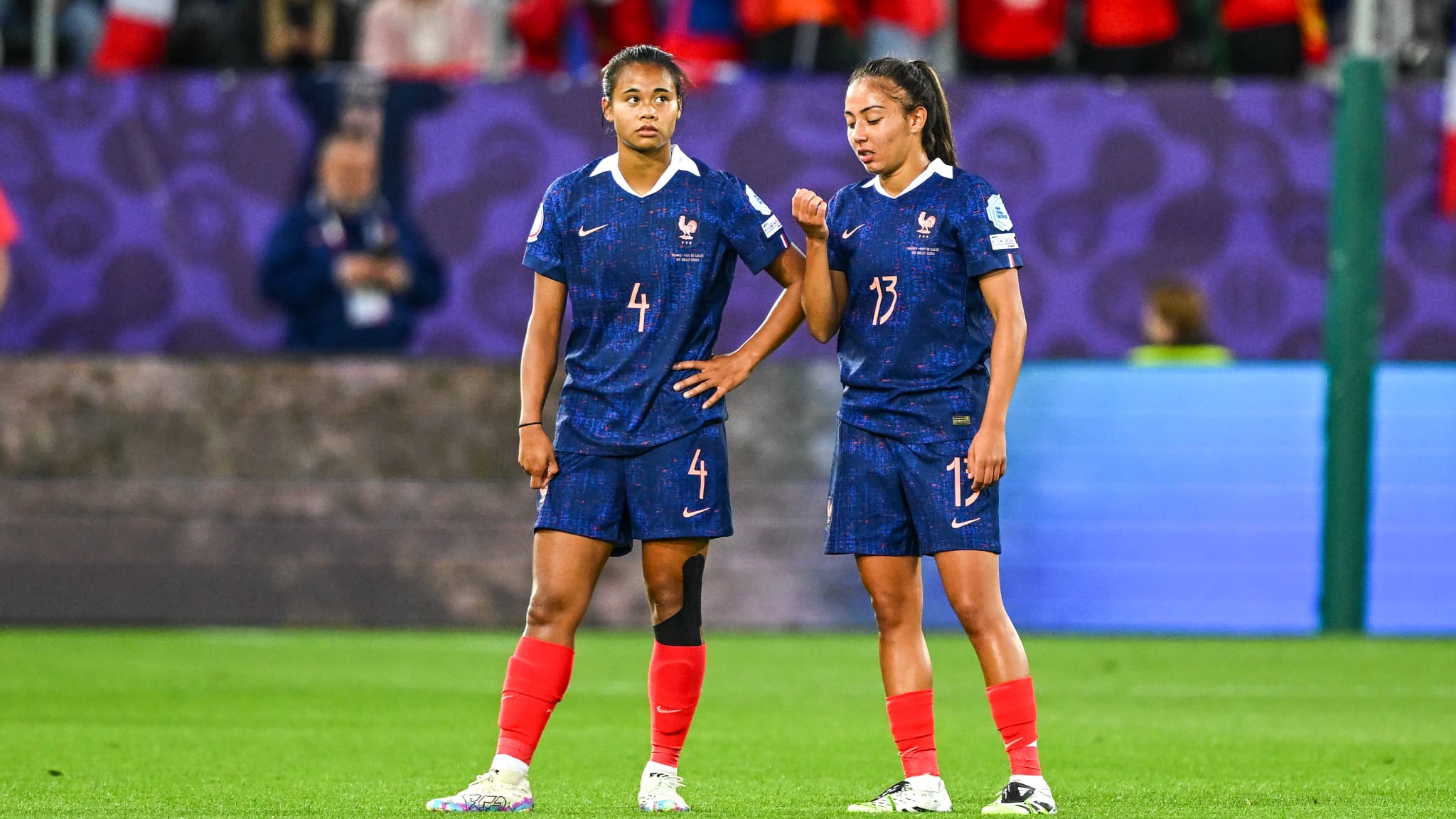 Alice Sombath et Selma Bacha face au Pays de Galles à l'Euro, le 9 juillet 2025. Alice Sombath et Selma Bacha face au Pays de Galles à l'Euro, le 9 juillet 2025.