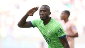Josuha Guilavogui avec Wolfsburg le 6 août 2022.