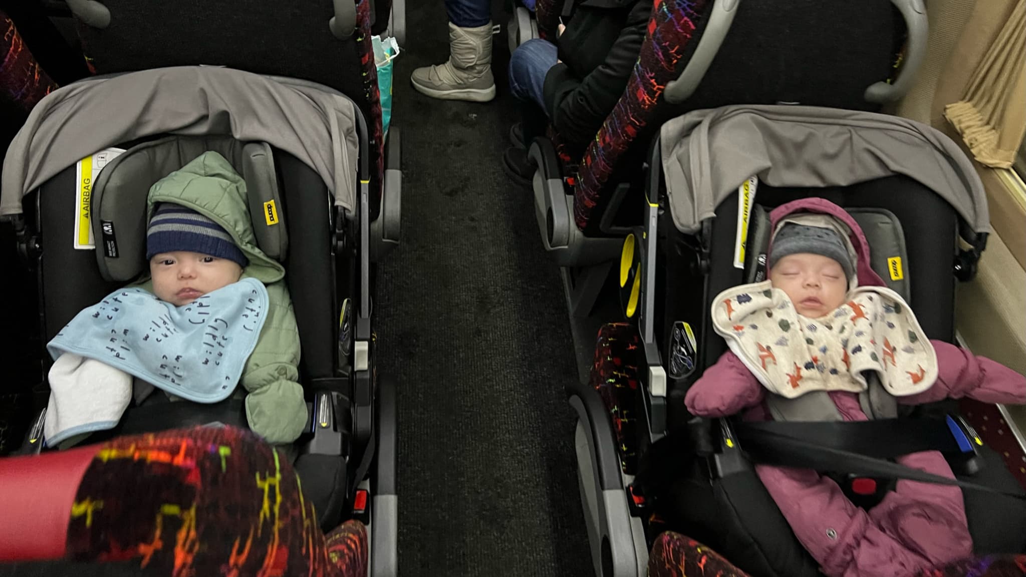 Deux bébés américains ont été évacués d'un orphelinat russe par l'ONG Project Dynamo Deux bébés américains ont été évacués d'un orphelinat russe par l'ONG Project Dynamo
