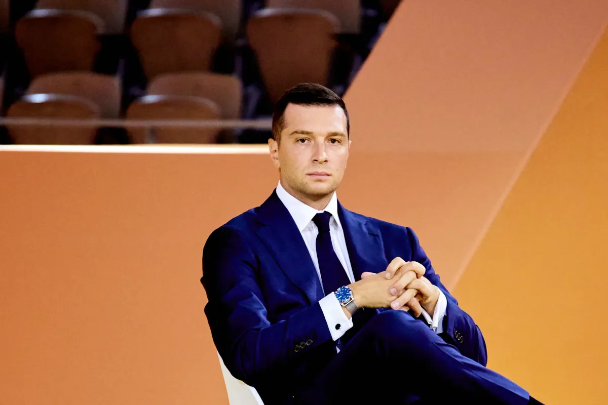 13-Novembre: Jordan Bardella se plaint de ne pas avoir été invité à la  cérémonie, la mairie de Paris répond