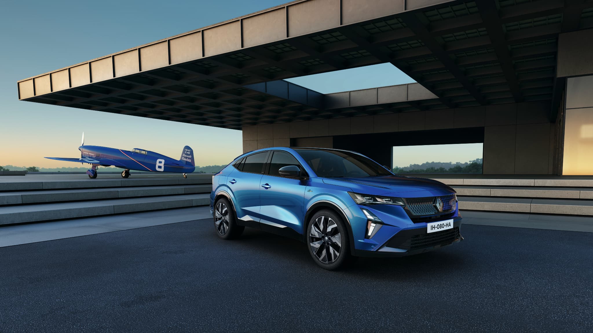 Le nouveau SUV coupé de Renault, le Rafale, avec son inspiration, l'avion Caudron Rafale des années 30.