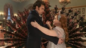 Colin Bridgerton (Luke Newton) et Penelope Featherington (Nicola Coughlan) dans le troisième saison de "Bridgerton" sur Netflix.