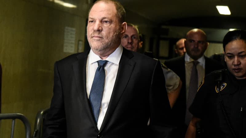 Harvey Weinstein arrive à la Court suprême de l'Etat de New York, le 11 octobre 2018.