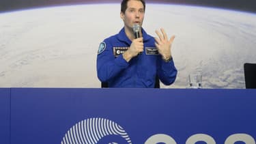Thomas Pesquet lors de sa première conférence de presse après son retour sur terre.