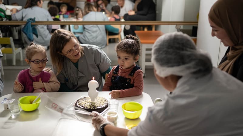 À Roubaix, une crèche accueille ensemble enfants polyhandicapés et valides.