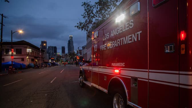 EN VIDEO - Les démineurs ratent leur intervention: au moins 17 blessés lors d'une explosion à Los Angeles