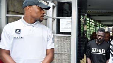 Mamoudou Gassama à sa sortie de la préfecture de Bobigny, mardi 29 mai 2018