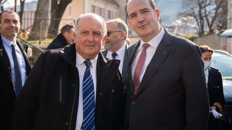 Jean Castex et le maire de Gap Roger Didier, le 5 mars 2022.