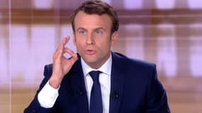 Emmanuel Macron lors de son débat face à Marine Le Pen, le 3 mai. 