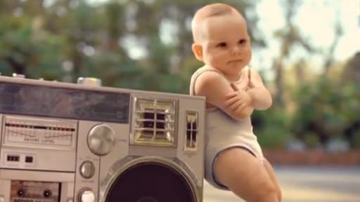 Le sport des "bébés rollers" produit par BETC pour Evian en 2009 reste l'un des plus grands succès publicitaires sur internet.
