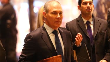 Scott Pruitt dans la Trump Tower, le 7 décembre.
