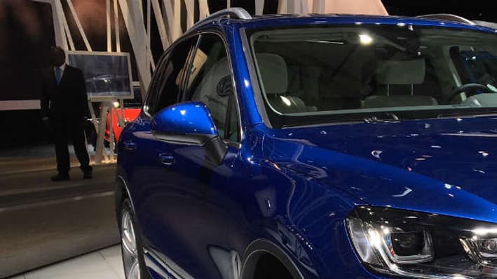 Le Touareg R-Line est aussi exposé sur le stand Volkswagen. Le Touareg R-Line est aussi exposé sur le stand Volkswagen.