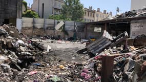  Les 150 Roms de la rue Cazemajou ont été évacués, ce lundi matin, à Marseille