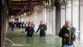 Lundi, l'eau a atteint un pic de 156 centimètres de hauteur. 