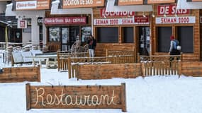 Des boutiques fermées à la station de ski de Villard-de-Lans, le 5 janvier 2021 en Isère