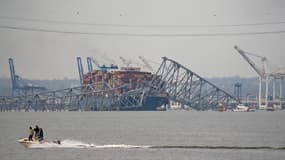Le navire porte-conteneurs a percuté la pile d'un grand pont autoroutier de Baltimore, le 26 mars 2024