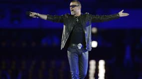 George Michael sur scène pendant les Jeux Olympiques de Londres en 2012