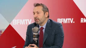 Sébastien Chenu, député RN du Nord, invité du "Face-à-face" sur BFMTV-RMC le mercredi 10 décembre 2025