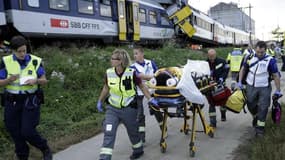 Un accident de train en Suisse a fait un mort et 26 blessés.