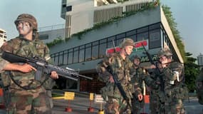 Des soldats américains pendant l'opération "Juste Cause", au Panama le 24 décembre 1989