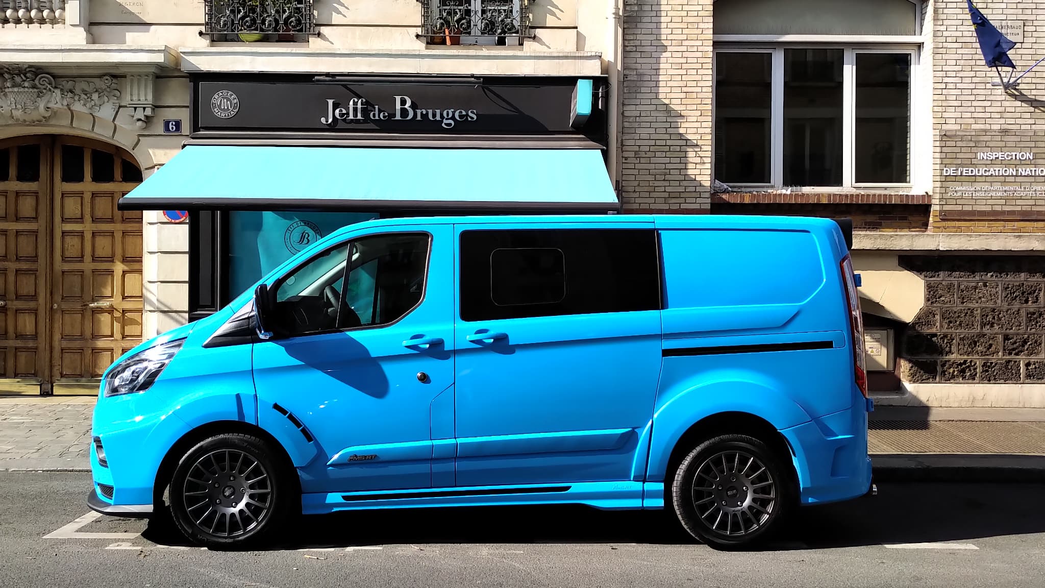 Le Ford Transit Custom MS-RT se vend 69.000 euros prix catalogue.