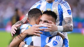 L'Argentine assure face au Pérou par un doublé de Lautaro Martinez
