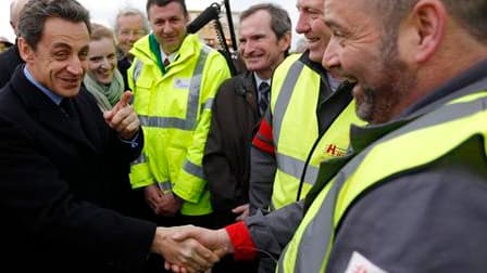 En déplacement dans la Somme, sur le site de construction du futur canal à grand gabarit Seine-Nord Europe, Nicolas Sarkozy a fustigé mardi le "terrorisme" de ceux qui, au nom de la protection de l'environnement, bloquent des grands projets de développeme