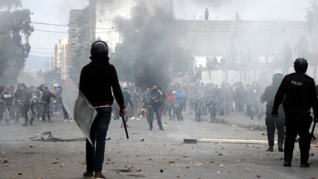 A Kasserine en Tunisie des violences ont éclaté lors d'un mouvement de contestation sociale.