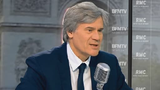 Le ministre de l'Agriculture STépahne Le Foll sur le plateau de BFMTV, le 10 octobre 2013