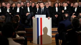 Emmanuel Macron lors de l'hommage national rendu à Gisèle Halimi le 8 mars 2023.