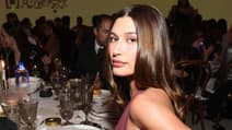 Hailey Bieber, ici aux Fashion Trust Awards le 8 avril 2025.
