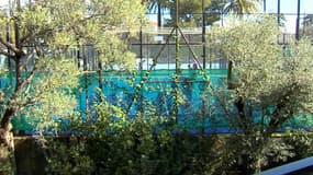 À Nice (Alpes-Maritimes), des voisins se plaignent de la nuisance sonore causée par le padel.