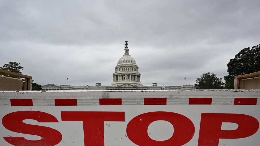 4.000 fonctionnaires américains ont déjà été licenciés, la Maison Blanche espère en virer au moins 10.000 pendant la paralysie budgétaire