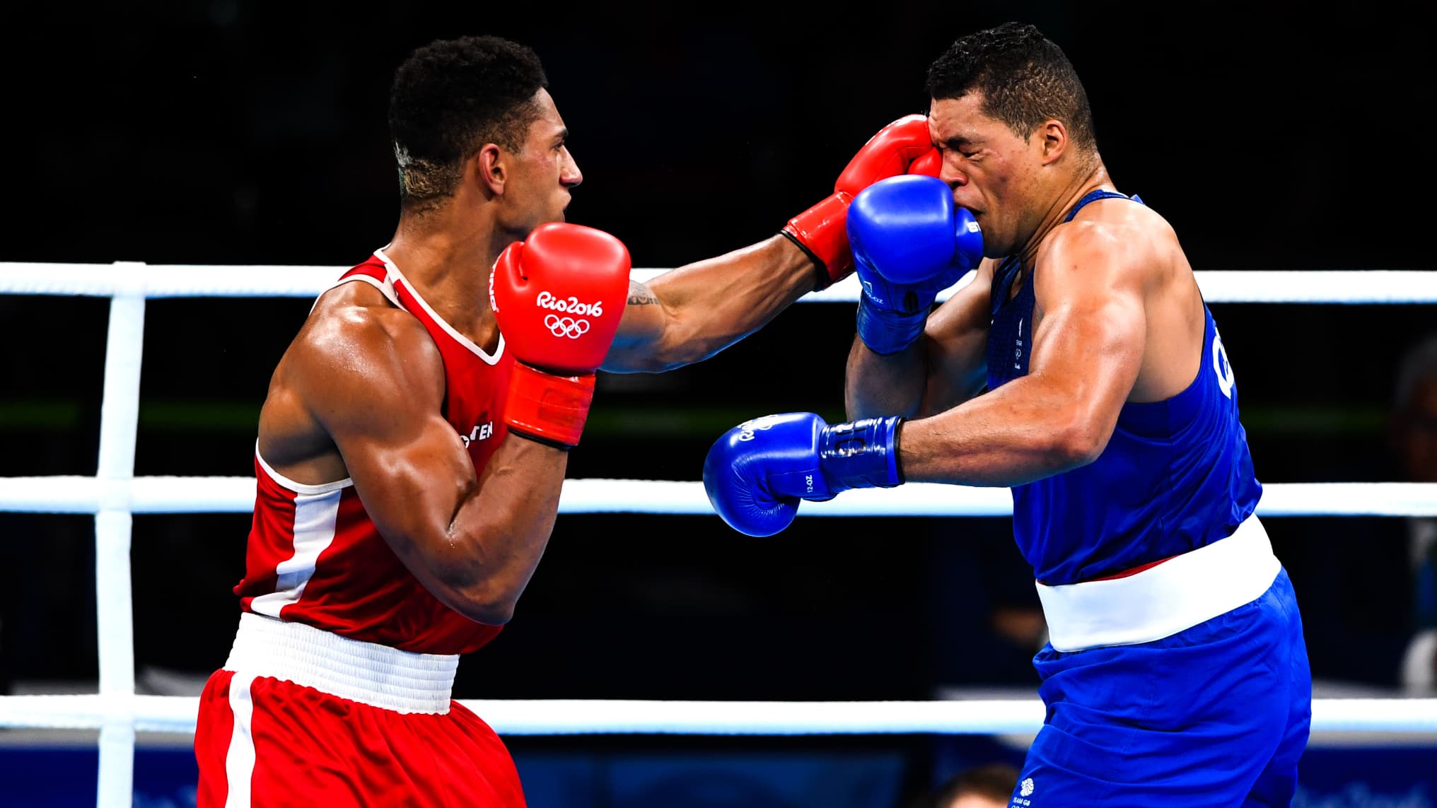 https://images.bfmtv.com/H2F6LGTZ5H9ZxkODnBeX57dnOsY=/0x62:2032x1205/images/Tony-Yoka-contre-Joe-Joyce-le-21-aout-2016-2181707.jpg
