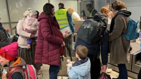 46 réfugiés ukrainiens sont arrivés à Lyon le 13 avril 2022.