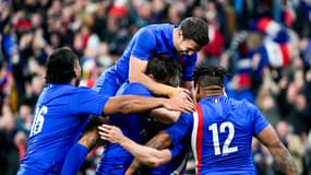 La joie des Bleus après l'essai de la gagne, signé Dupont