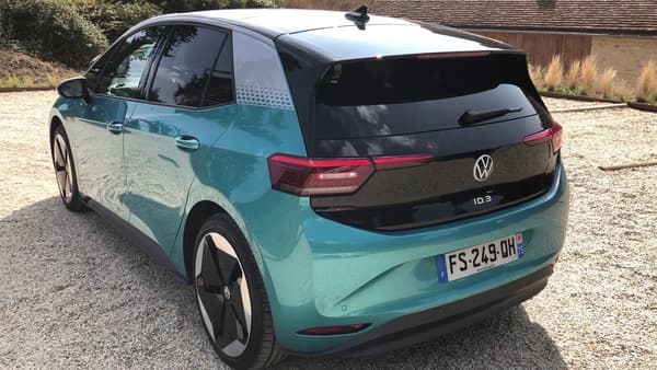 Avec l'ID.3, Volkswagen revendique son ADN de véhicule pour le plus grand nombre, comme la Coccinelle ou la Golf. Avec l'ID.3, Volkswagen revendique son ADN de véhicule pour le plus grand nombre, comme la Coccinelle ou la Golf.