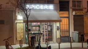 Une épicerie dans le 8e arrondissement de Lyon (Rhône).