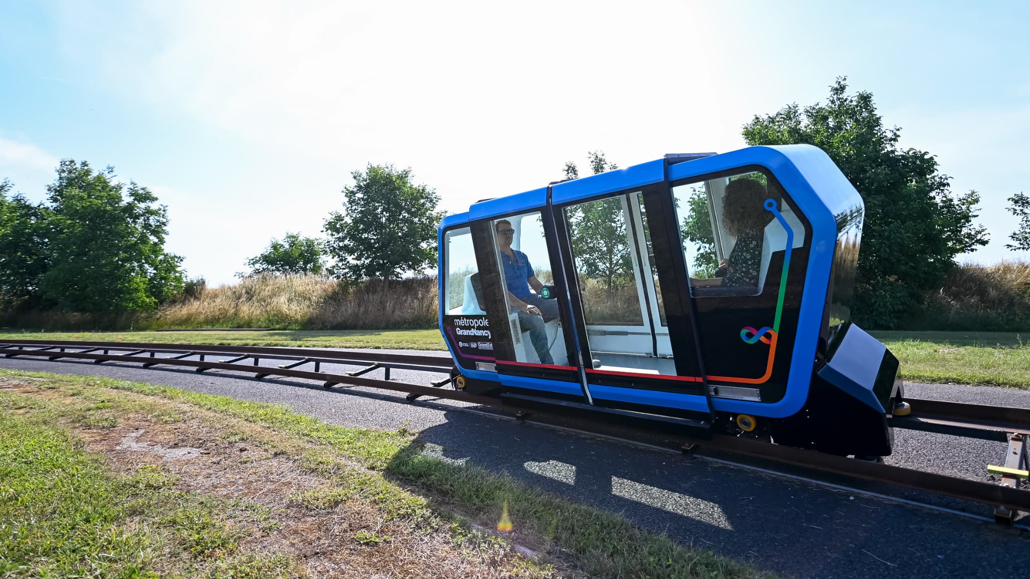 APRÈS LEUR SUCCÈS AUX JEUX DE PARIS, LES CAPSULES FRANÇAISES AUTONOMES URBANLOOP DÉBARQUENT À NANCY, DUNKERQUE ET MÊME ABU DHABI