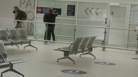 Des scènes de retrouvailles à l'aéroport Roissy-Charles-de-Gaulle, le 2 août 2023
